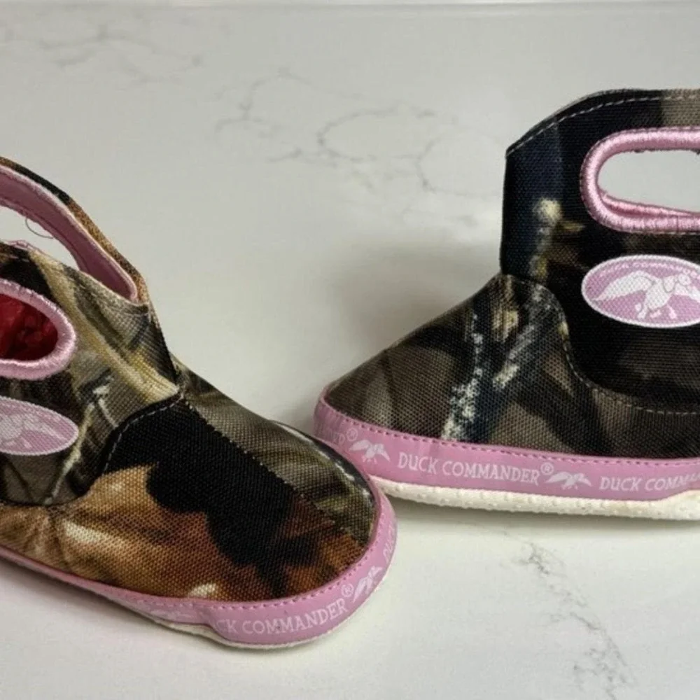 Duck Commander Girls Camo w/Pink Boots‎ Shoes Sz 2 Duck Dynasty Infant